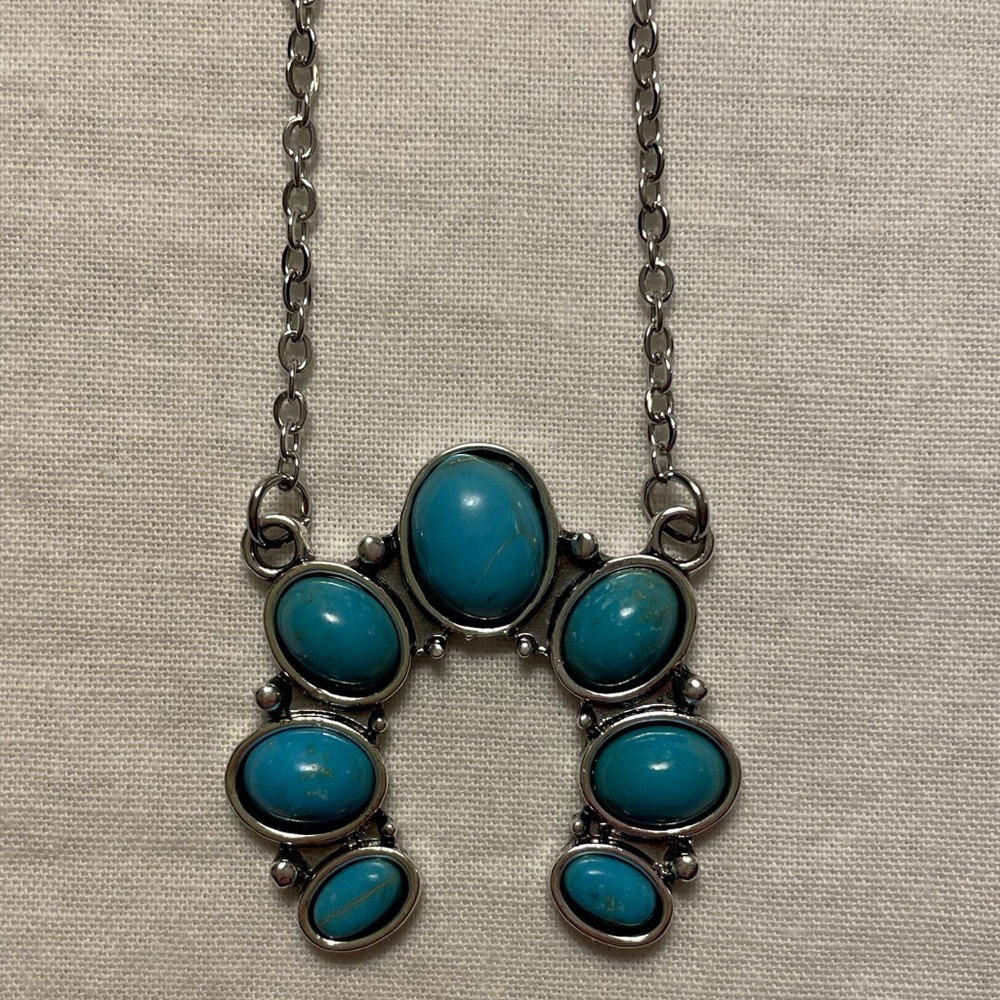 Faux Turquoise Cluster Necklace - Picture 5 of 9